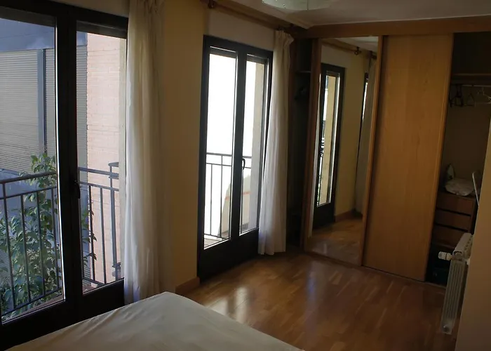 아파트 Monumental *